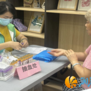 当好居民“健康守门人”，免费体检为老年人健康“保驾护航”
