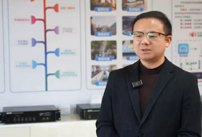 委员风采｜胡志明：声音技术的创新者，民声民意的“扩音器”