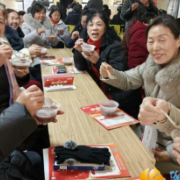 浓情腊八暖民心 反诈同行护平安