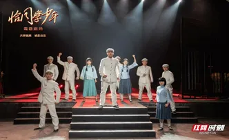 观潮的螃蟹 | 小剧场的“湘江生长力”