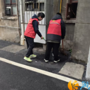 荷叶塘社区：青春志愿行 洁净美家园