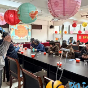 巧手包汤圆、智慧猜灯谜，谭家冲社区这样“闹”元宵