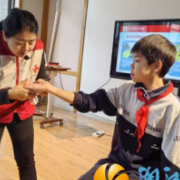 铜盆湖社区：少年急救练真功 用心护航伴成长