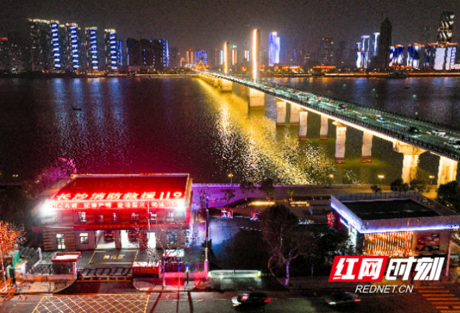 首创“湘江模式”落地 装配式模块化+智慧消防银桥政府专职消防救援站正式挂牌驻勤