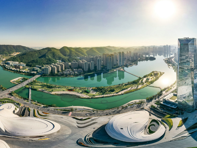 周健主持召开湖南湘江新区党工委会议