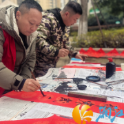 福满社区迎新春，年货市集乐邻里