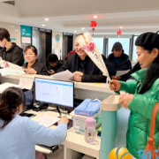 花开有声，尖山湖医院把春天送给了每一位“她”