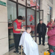 长望社区：情暖妇女节 服务暖人心