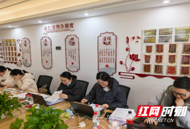 亮剑护民生 守牢“救命钱”