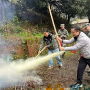以练筑防护平安!望城坡街道开展森林防火应急演练
