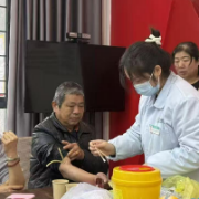 “志愿同心 你我同行”:滨江金融社区便民服务暖人心