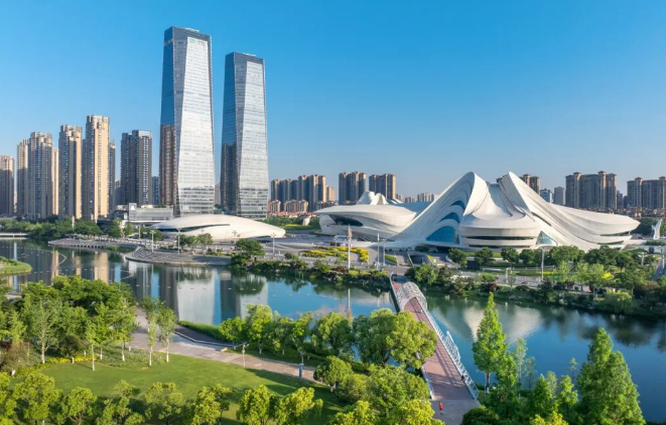 梅溪湖畔双子塔，成了“空中聚宝盆”