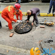 从临时修补到彻底根治 诚兴社区联动市政守护校园周边安全