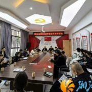 滨江金融社区：民警讲案例，居民当“哨兵”