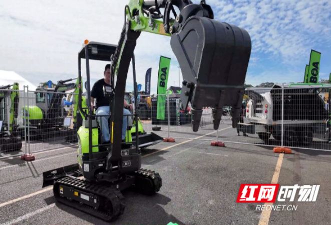 中联重科土方机械精彩亮相澳大利亚DDT展