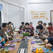 周五不“宅”家：岳北社区党群活动室藏着邻里暖心局