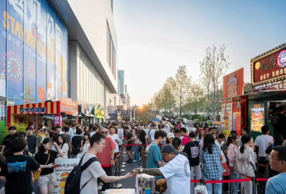 文旅湘超,国庆假期“踢”出世界波|大麓记