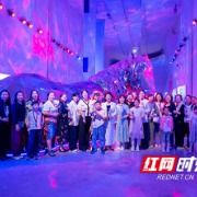 不只是展览，更是告白：长沙这个艺术馆以公益之名温暖母亲节