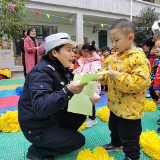 临武交警：幼儿园里“小叮嘱”，编织校园 “大安全”