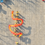 湖南岳阳：大年初二，汴河老街庙会“点燃”火红中国年