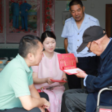 临湘税务开展“我们的节日·礼赞七一·银龄向党” 主题党日活动