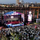 司南献唱出圈！2026洞庭渔火季湖畔音乐节浪漫启幕