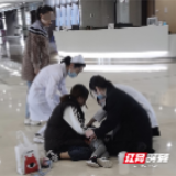 孩子着凉发烧引抽搐  家长能做些什么？