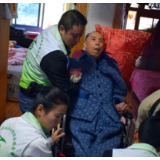 娄底：“慈善+社工+志愿者”联动 服务特殊群体