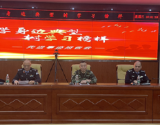  学身边典型   树学习榜样