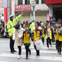 永兴公安：站好“护学岗” 护好上学路