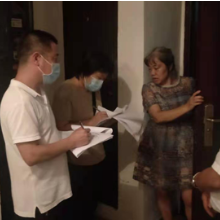 北湖区自然资源局开展“敲门行动”全力做好联点包干社区疫情防控工作