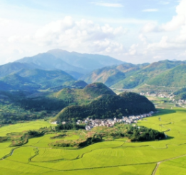 美丽乡村平和洞