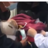  视频｜送医、垫费……他们为了受伤的陌生人一路狂奔