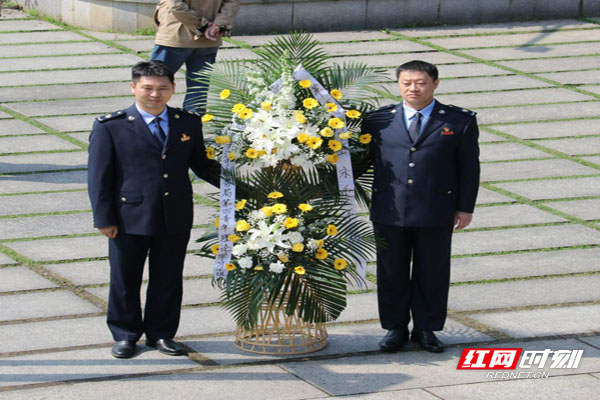 缅怀英烈学党史 红色血脉永赓续2..jpg 缅怀英烈学党史 红色血脉永赓续2..jpg