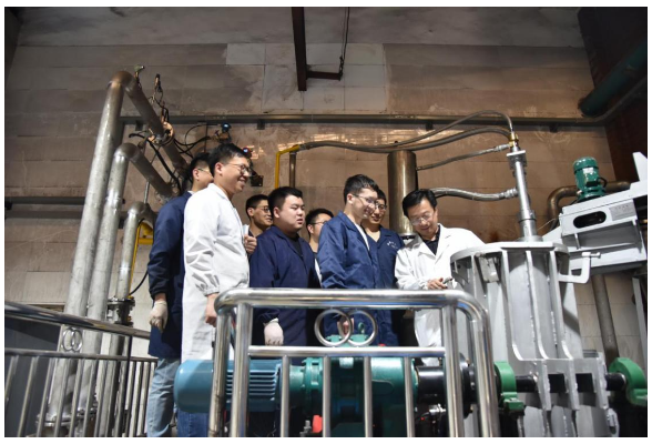 定格十个“努力”瞬间，致敬中南劳动者