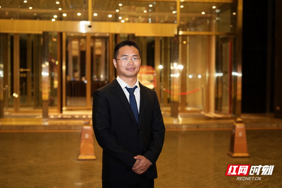网络达人、湖南红网新媒体学院副院长乐小牛