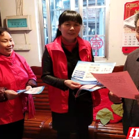 凝心聚力筑平安 宣传活动来到群众身边