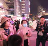 “城市行走”第二站：在“夜长沙”感受城市客厅的魅力