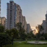 中指研究院：前8月TOP100企业拿地总额8816亿元，拿地规模同比下降53.3%
