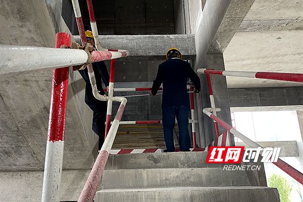 微信图片_20230413220537_副本.jpg
