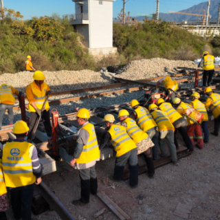 怀化国际陆港“动脉”打通 中铁五局助力西部陆海新通道再升级