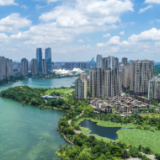 热点城市土拍热度持续 前4月重点房企拿地总额同比增26.6%
