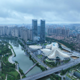 梅溪湖“海绵城市”守护您的雨天出行