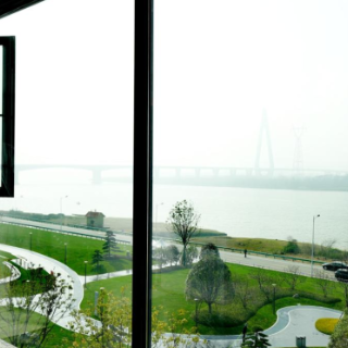 央行：2025年四季度末房地产开发贷款余额同比下降3.0%