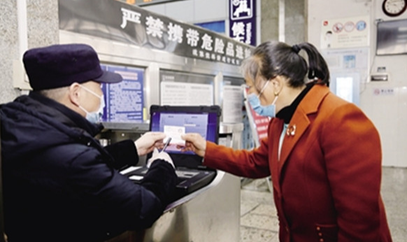 春运|衡阳火车站针对老年旅客出行，推出4项“慢”服务