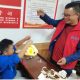 乌山街道社工站:月圆中秋送真情,志愿服务暖人心