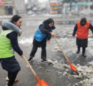 立足岗位做贡献|低温雨雪冰冻极端天气来袭，天心社工多措并举暖民心