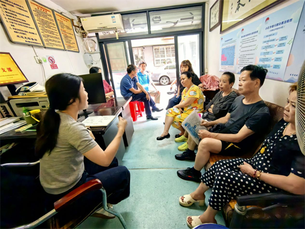 “居民建议面对面”专题讨论会。.png