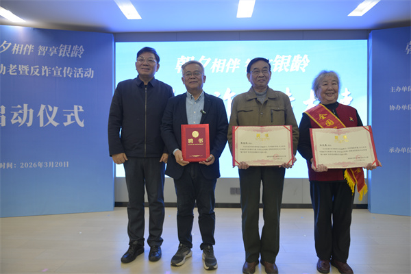 _DSC5003.jpg _DSC5003.jpg