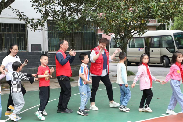 刘彬2.png
